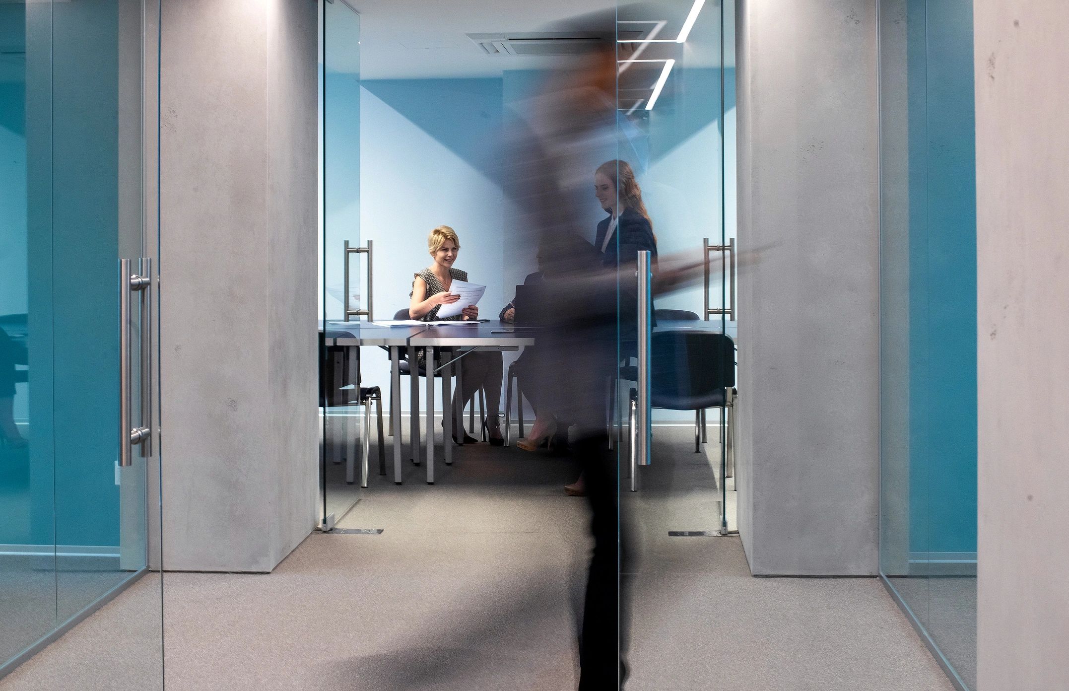 confidential meeting office